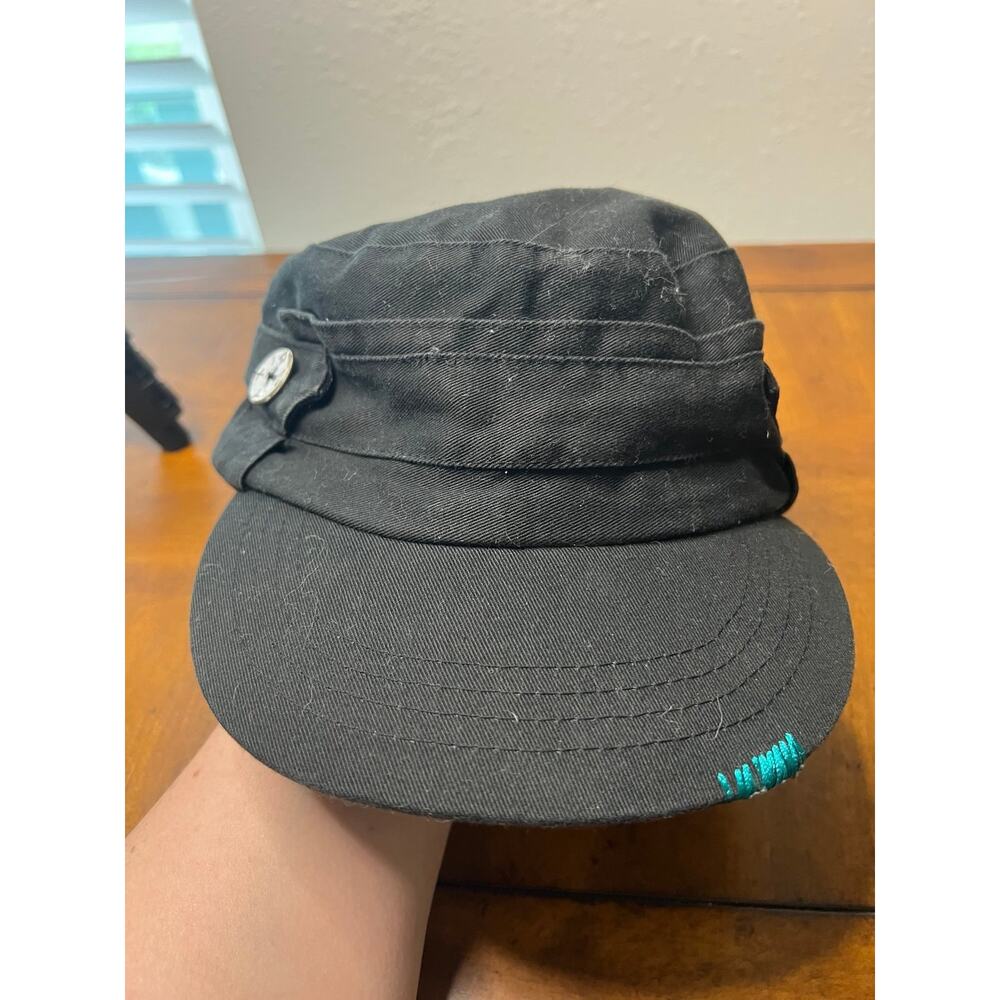 Women’s Roxy Hat - Picture 2 of 7
